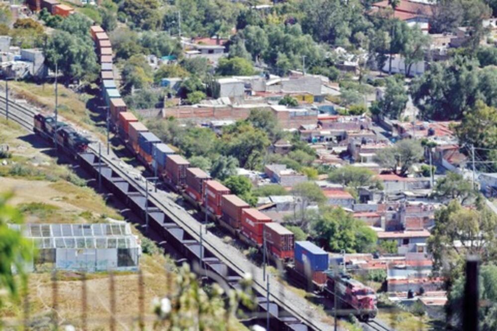Viable terminal en El Marqués de tren