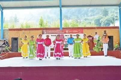 Inaugura Cobaq XVI Festival de Danza