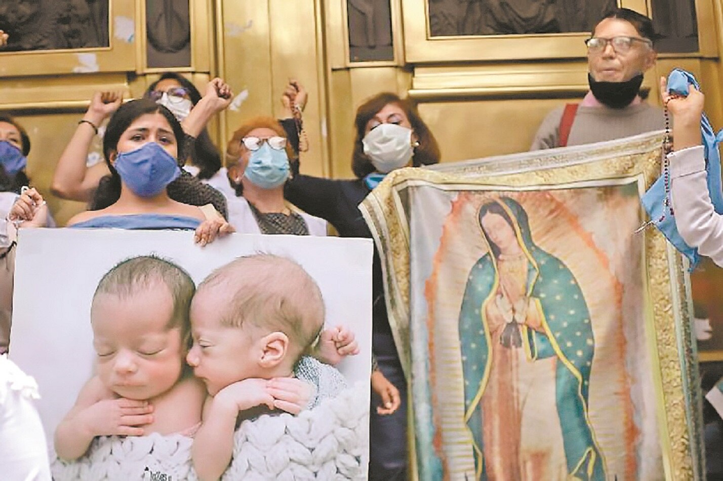 UAQ respalda aborto legal; Iglesia se opone