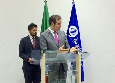 #Avance | Lorenzo Córdova asiste al foro "Democracia y Elecciones"