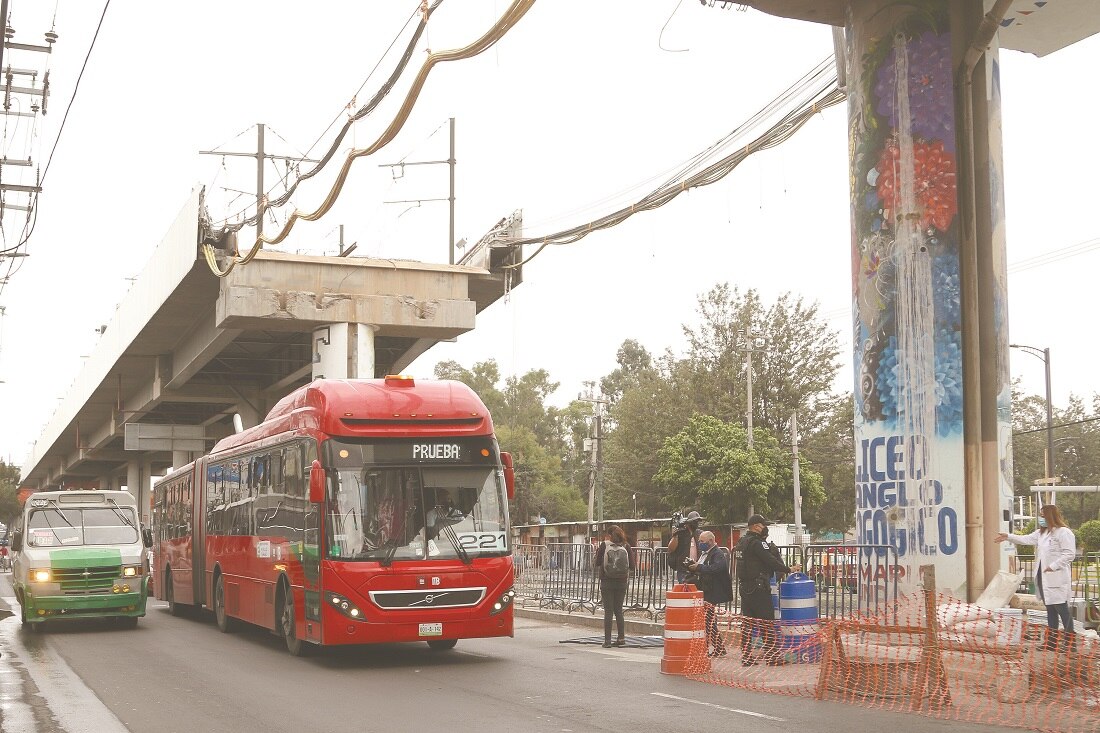 Indemnizarán con un millón 920 mil pesos a cada familia de los 26 muertos por el colapso de la Línea 12