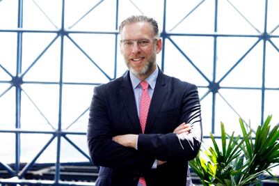 Crece relación comercial con España