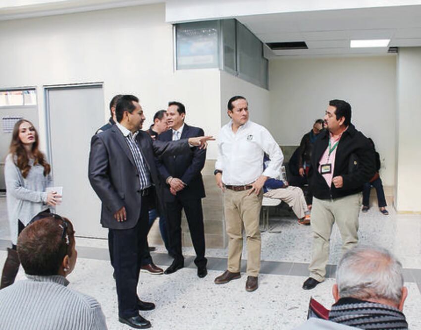 Supervisan obras realizadas en hospitales del IMSS