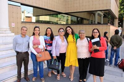 Espera diputada sentencia favorable en amparos