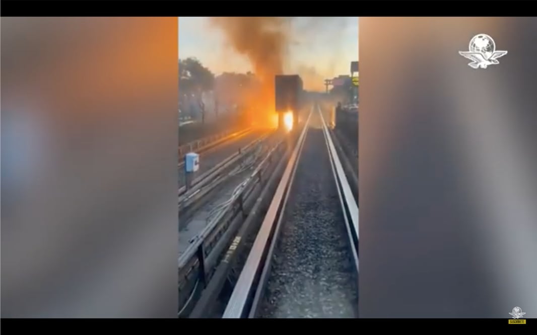Video. "Tranquilos, ya cortaron corriente": Así fue el incendio en la Línea 2 del Metro