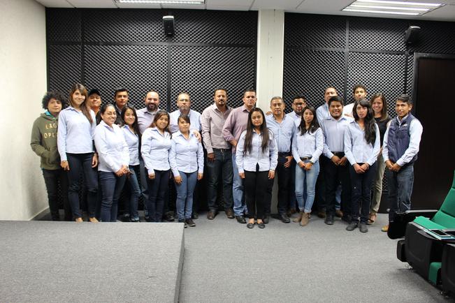 Estudiantes digitalizarán expedientes clínicos