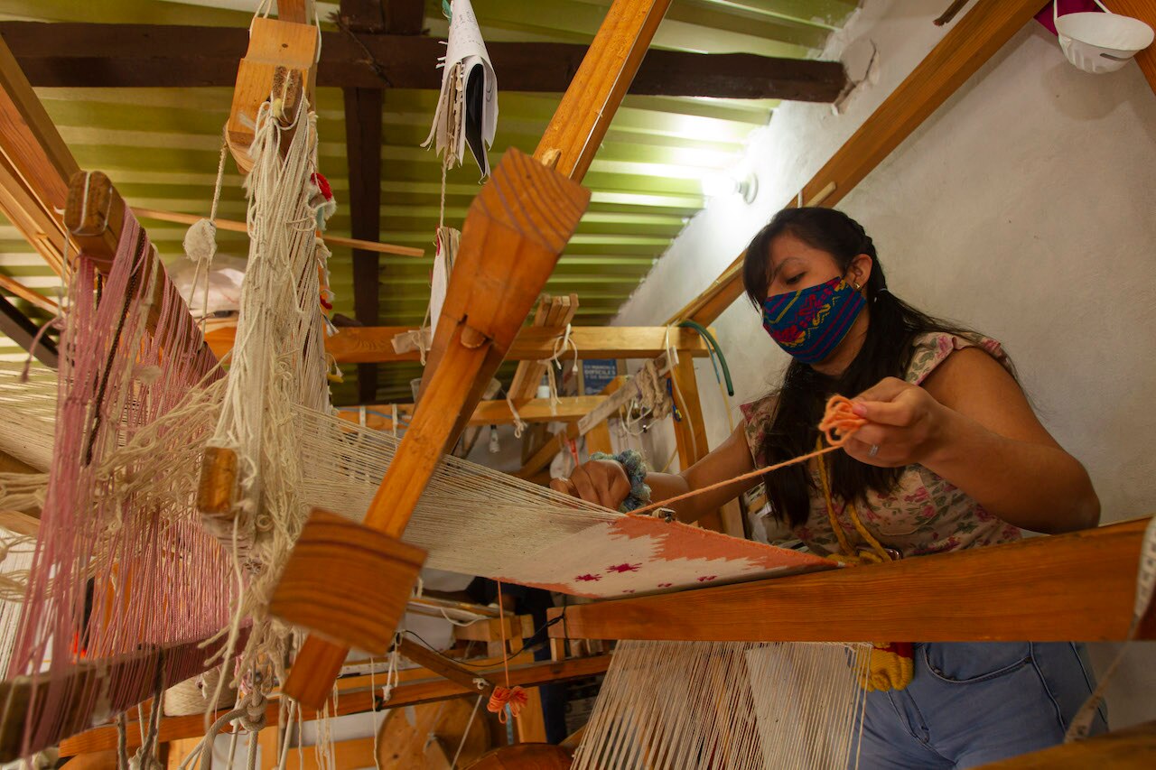 Resurgimiento. Mujeres rescatan el telar de lana