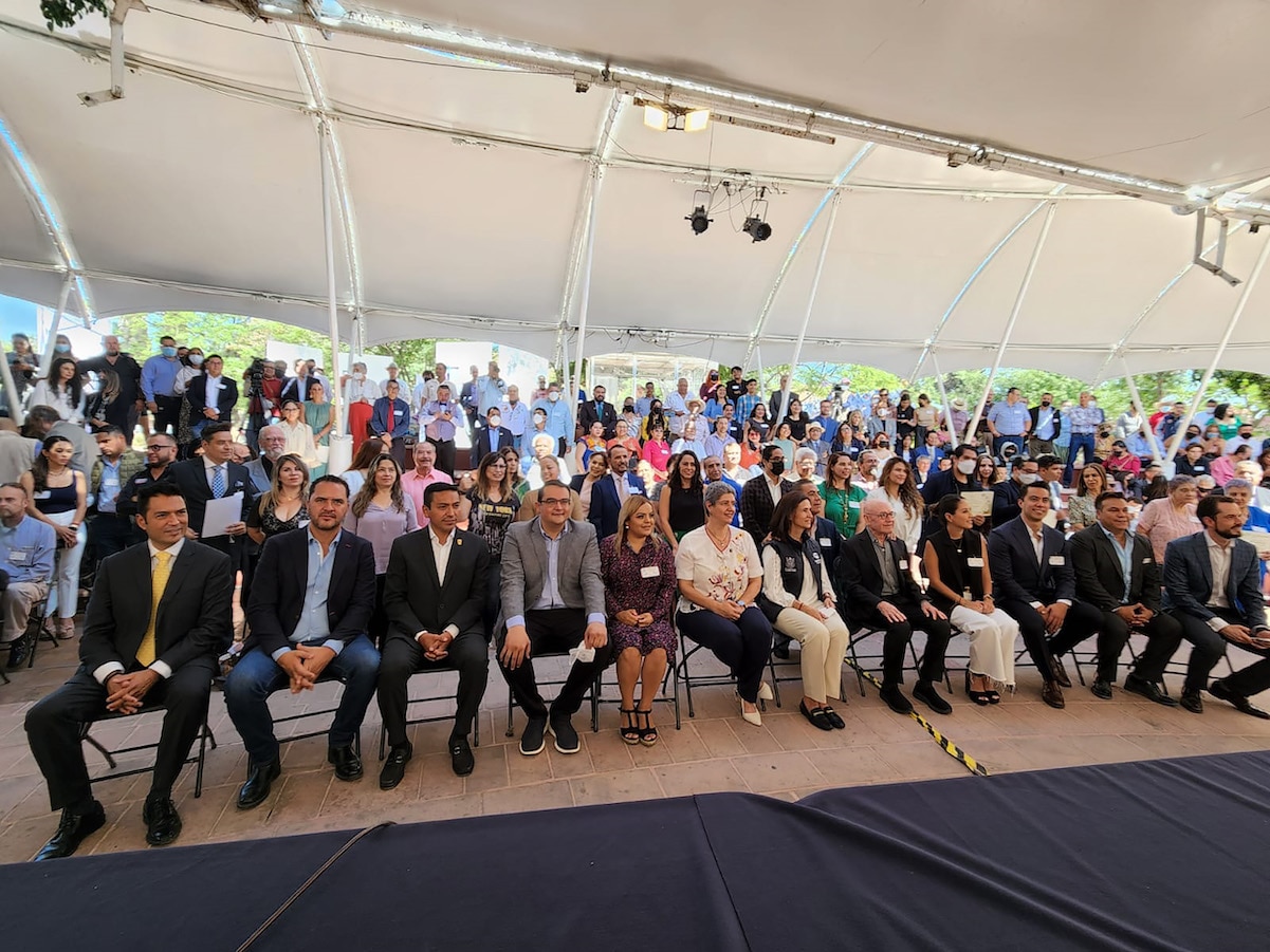 Premian labor y trayectoria de periodistas queretanos