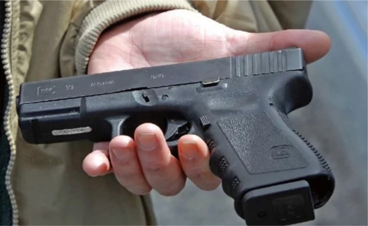 Joven armado irrumpe en salón de clases de Ciudad Juárez en busca de su exnovia