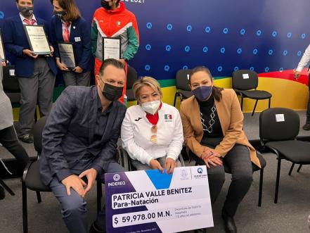 Entrega gobernador Premio estatal del Deporte 2021