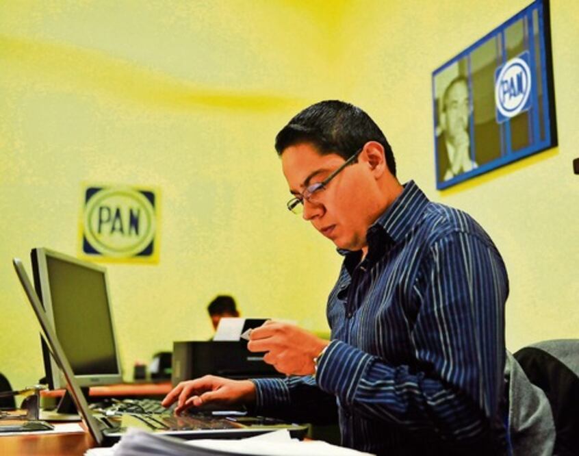 Desconocen estatus   de ex regidor panista 