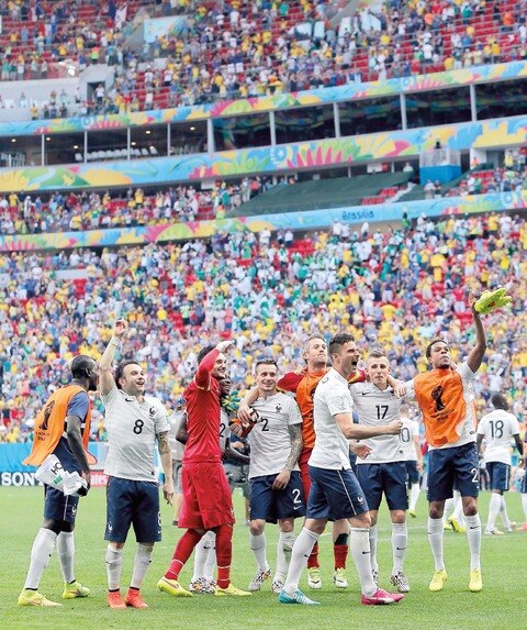 Los bleus desgastan poco a poco a su rival 