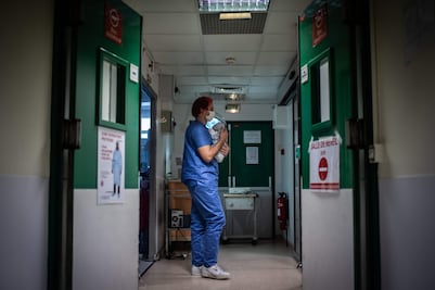 Se contagia de Covid un bebé de un mes de edad, en Querétaro