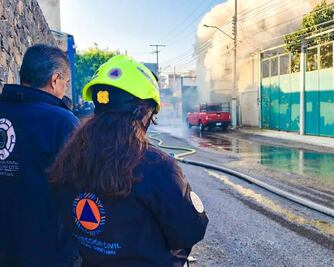 Incendio en bodega en la colonia Villas del Sol