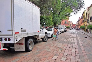 Proponen regular ‘valet parking’