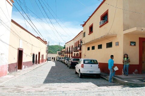 Siguen asesorías de DH