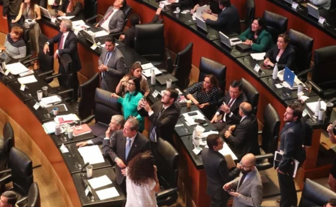 Con voto en contra del PRI y PAN, avalan terna para ministra en la Corte