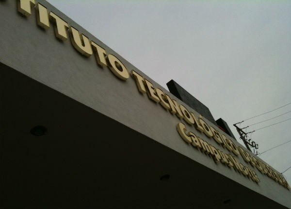 Estudiantes del ITQ denuncian irregularidades