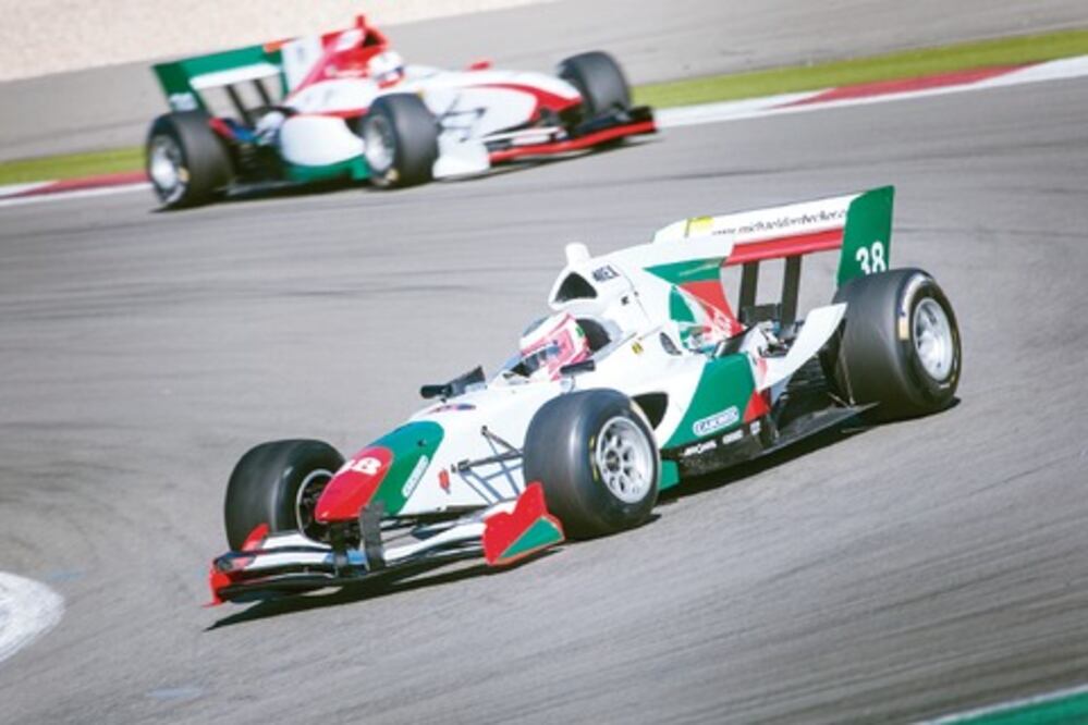 Luis Michael Dörrbecker concluye  sexto  en Formula Acceleration 1, en Nürburgring