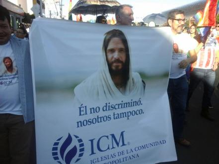 Se realiza marcha gay en Querétaro