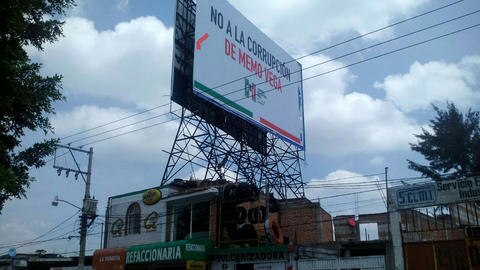 Tricolor ve censura en clausura de anuncios