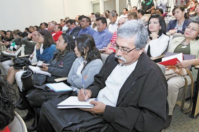 Capacitará la STPS a empleados del estado