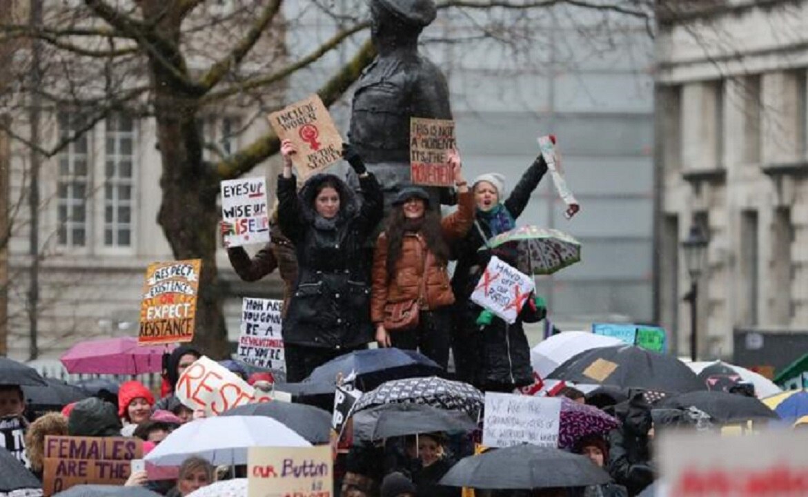 Protestan mujeres en Europa contra acoso sexual y políticas de Trump