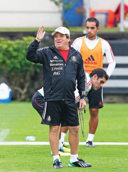 Cambia al “Piojo” uniforme tricolor