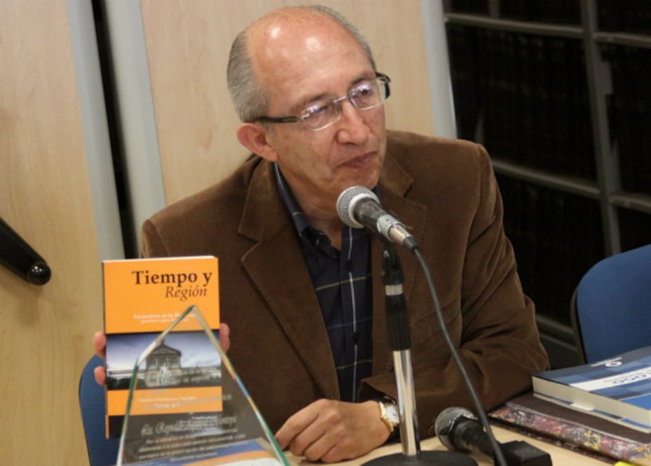 Exponen fotografías de los alcaldes de municipio de Querétaro