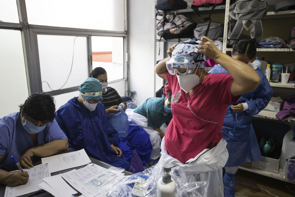 Saturados, dos hospitales Covid-19 en Querétaro