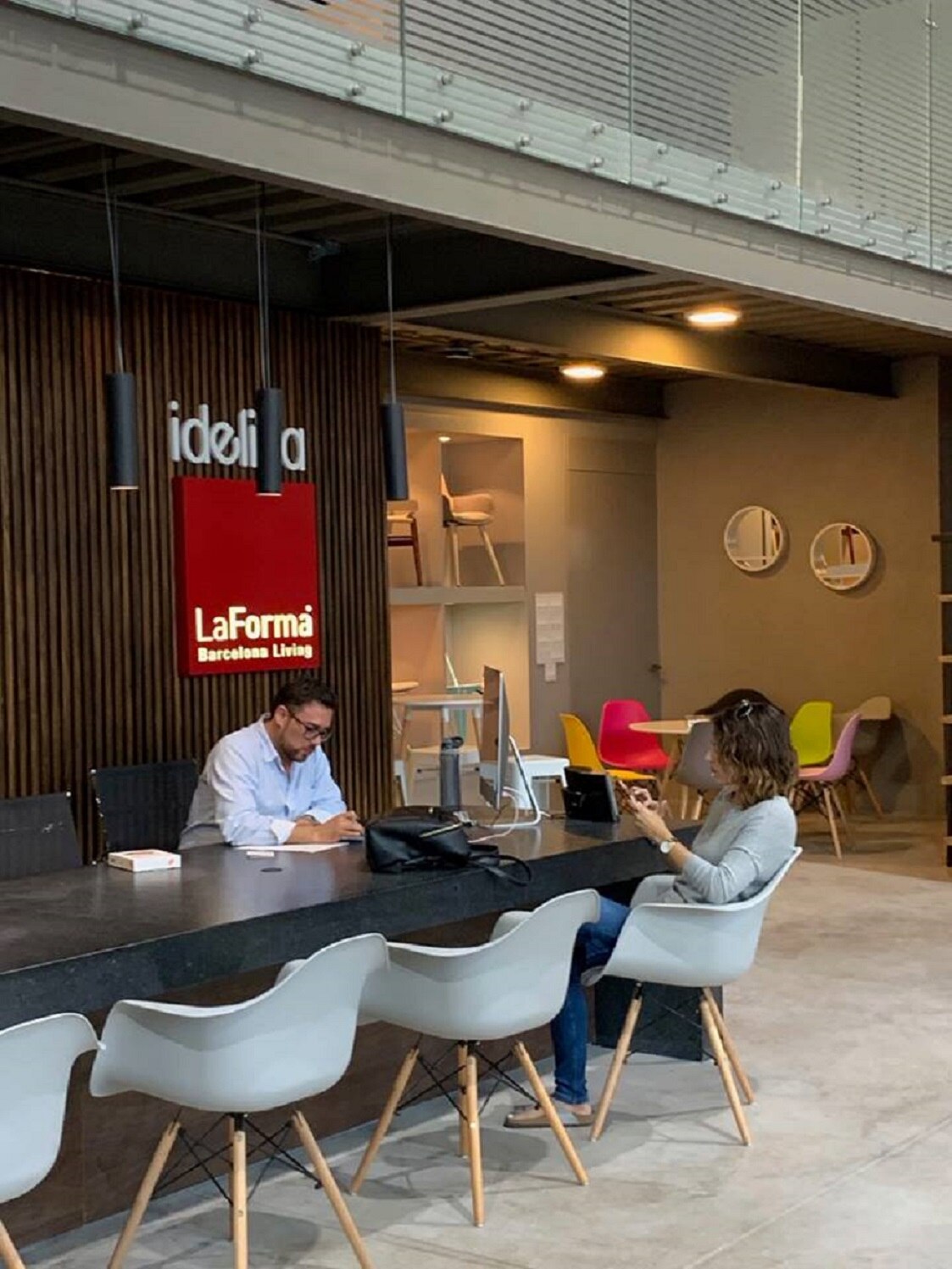 Traen a estado a empresa líder en mobiliario