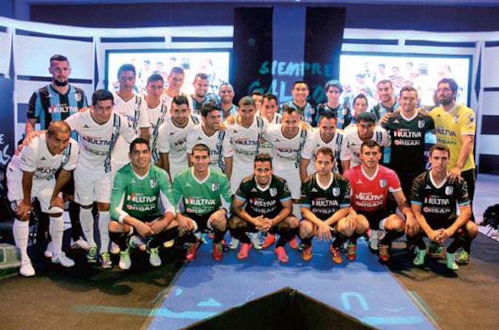 Gallos estrena plumaje