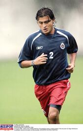 Gallos Blancos prueba ya a dos refuerzos