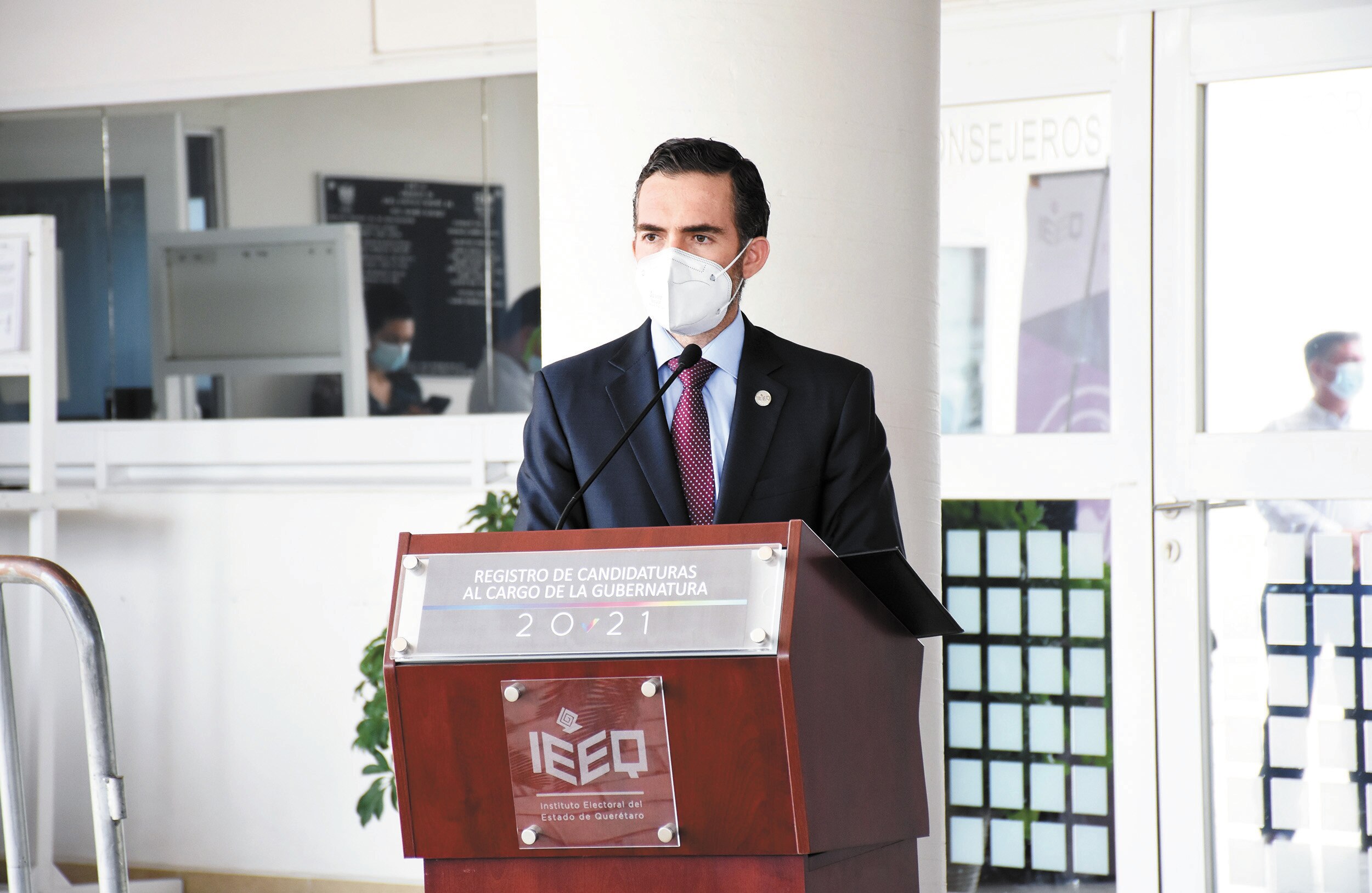 Alista el IEEQ primer debate de candidatos a la gubernatura