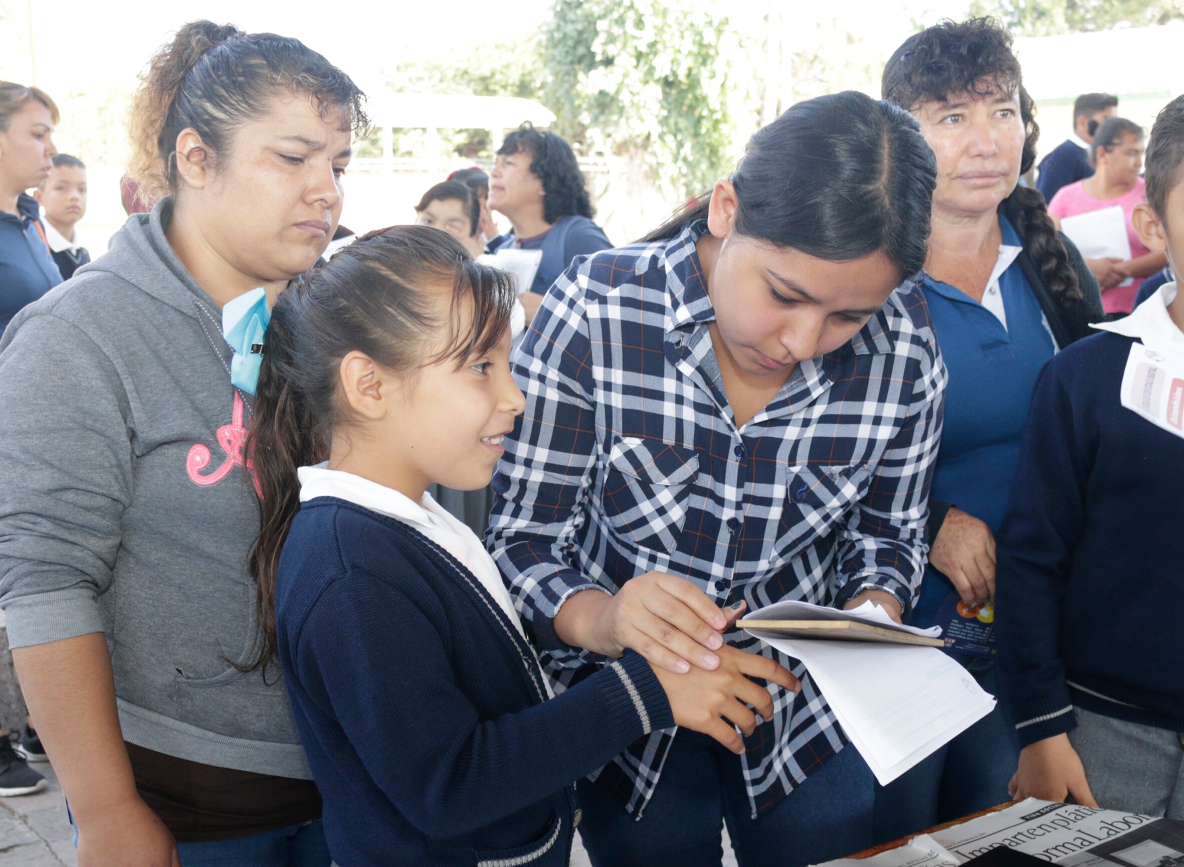 Registran en Huimilpan a alumnos en Cartilla Digital