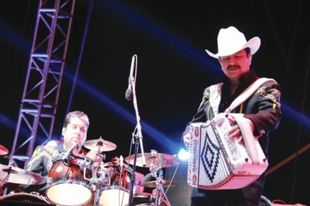 Con buena música "Invaden" Querétaro