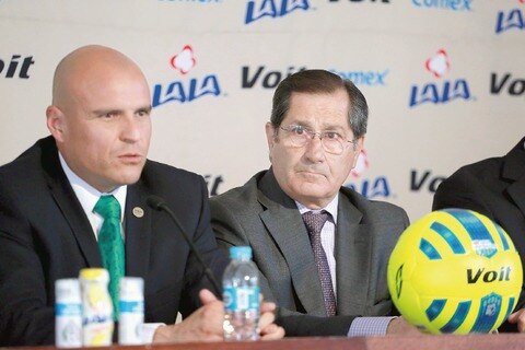 Para Chivas, los mejores árbitros