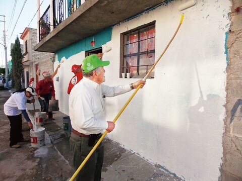 Burgos resalta cambio en política