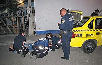 Policías logran salvar a un taxista secuestrado 