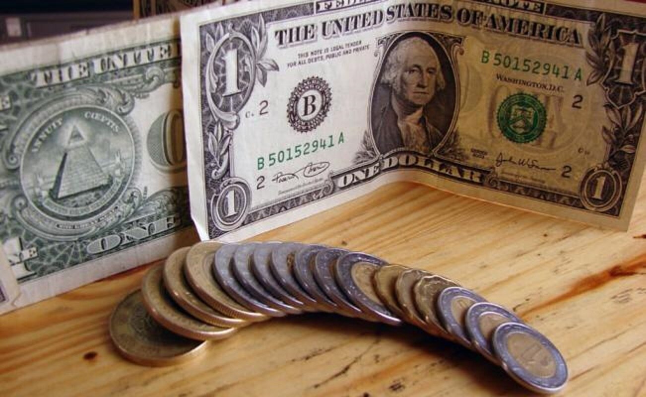 Incertidumbre sobre TLCAN dispara el dólar hasta $20.80