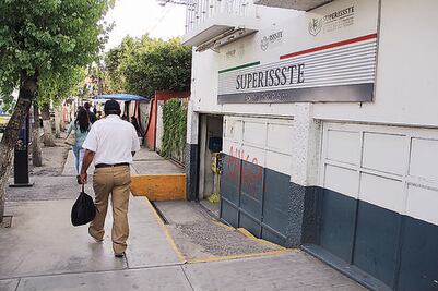 Tiendas ISSSTE causan pérdidas 