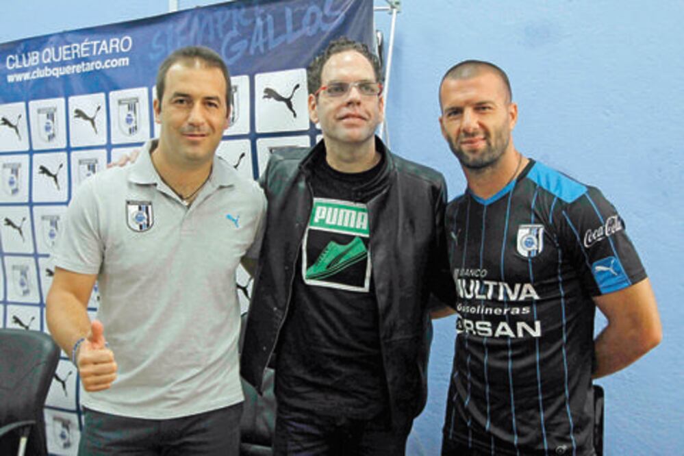 Gallos Blancos estrena plumaje