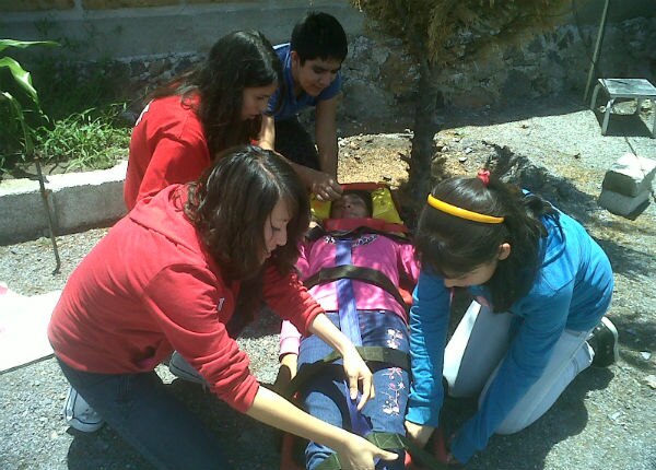 40 Niños y Jóvenes reciben constancia “Juventud en Acción”