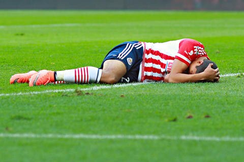 Chivas, cerca de marca maldita