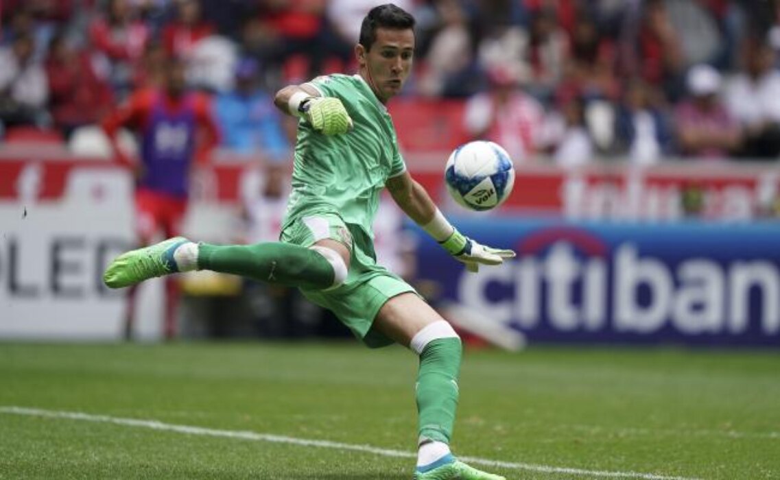 Raúl Gudiño motivado por su primer Clásico ante América
