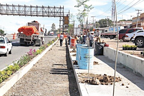 SCT invierte 400 mdp en vialidad