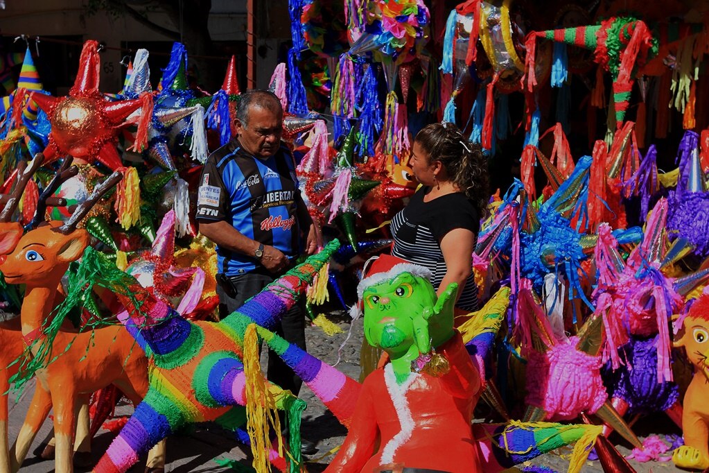 Piñatas. Imaginación y paciencia