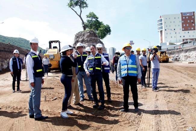 Avanza 30% obras en el bulevar Bernardo Quintana 