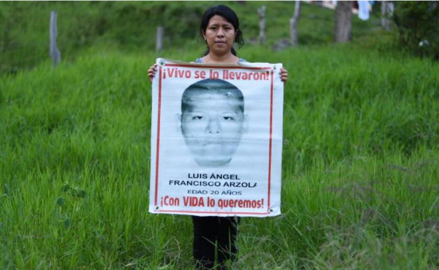 A Janette le pesa el dolor por su hermano a 4 años de Ayotzinapa