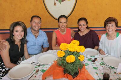 Sandra Albarrán se reunió con patronato de Bernal